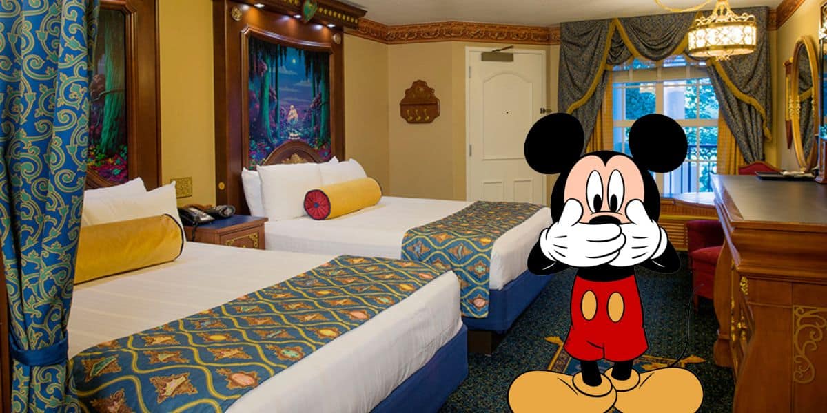 mickey-shock-hotel-bedroom