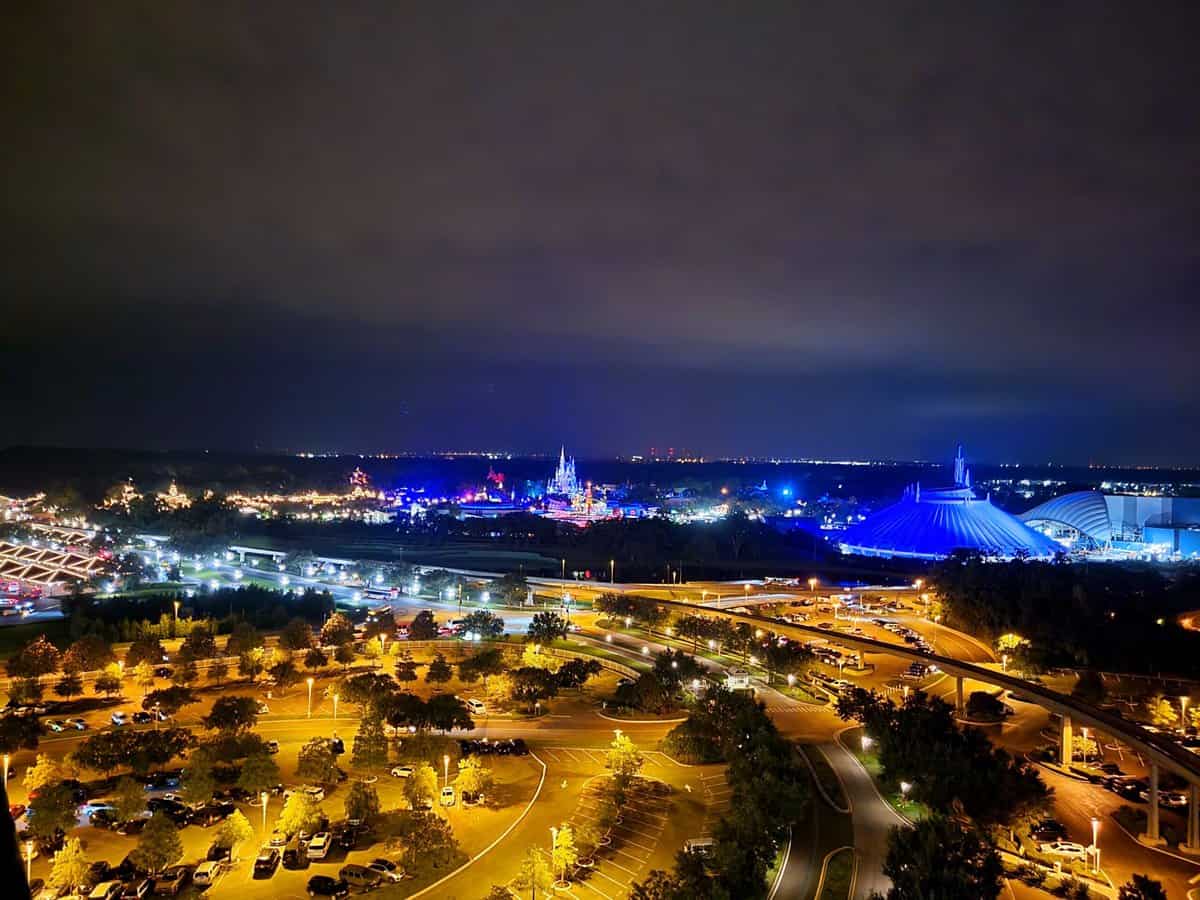 magic-kingdom-rooftop