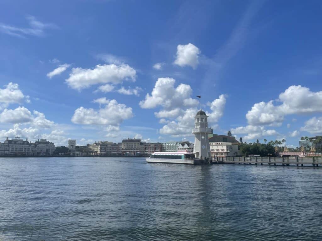 friendship-boat-yacht-club