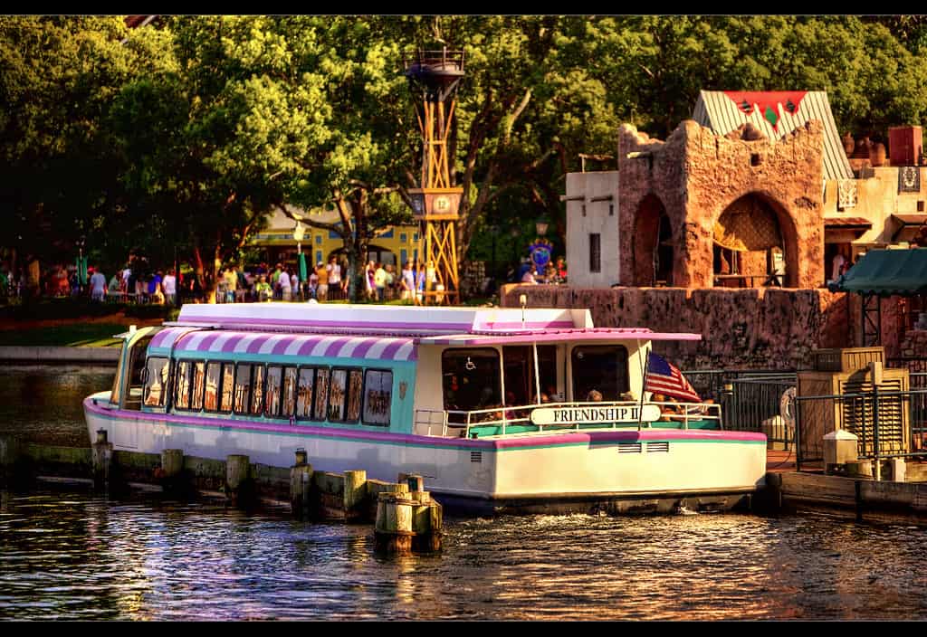 morocco-friendship-boat