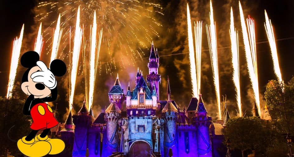 disneyland-fireworks-mistake