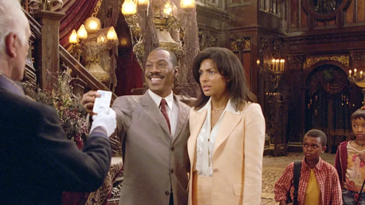 Haunted Mansion (2003) movie scene with Eddie Murphy