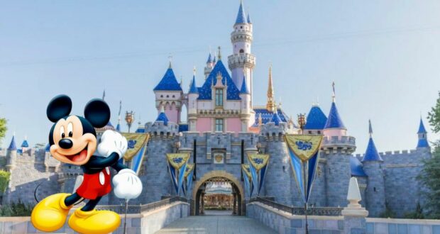 disneyland-mickey