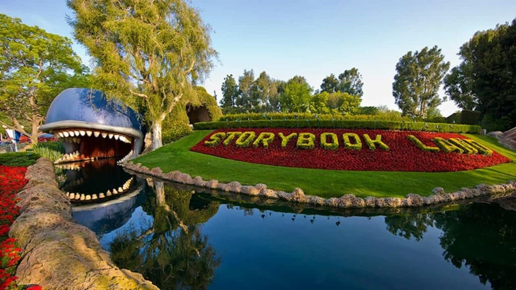 disneyland-storybook-land