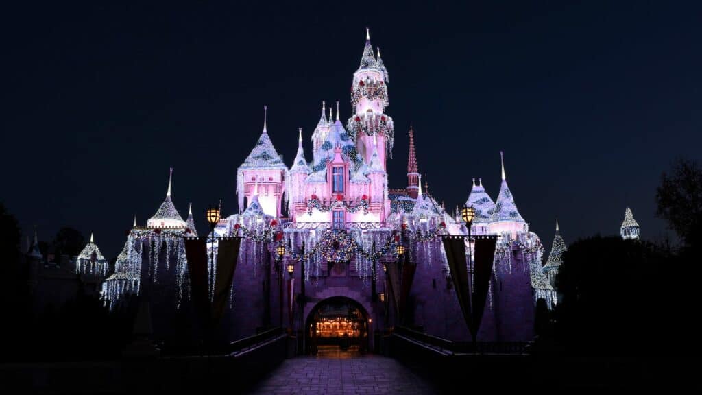 disneyland-caslte-holiday