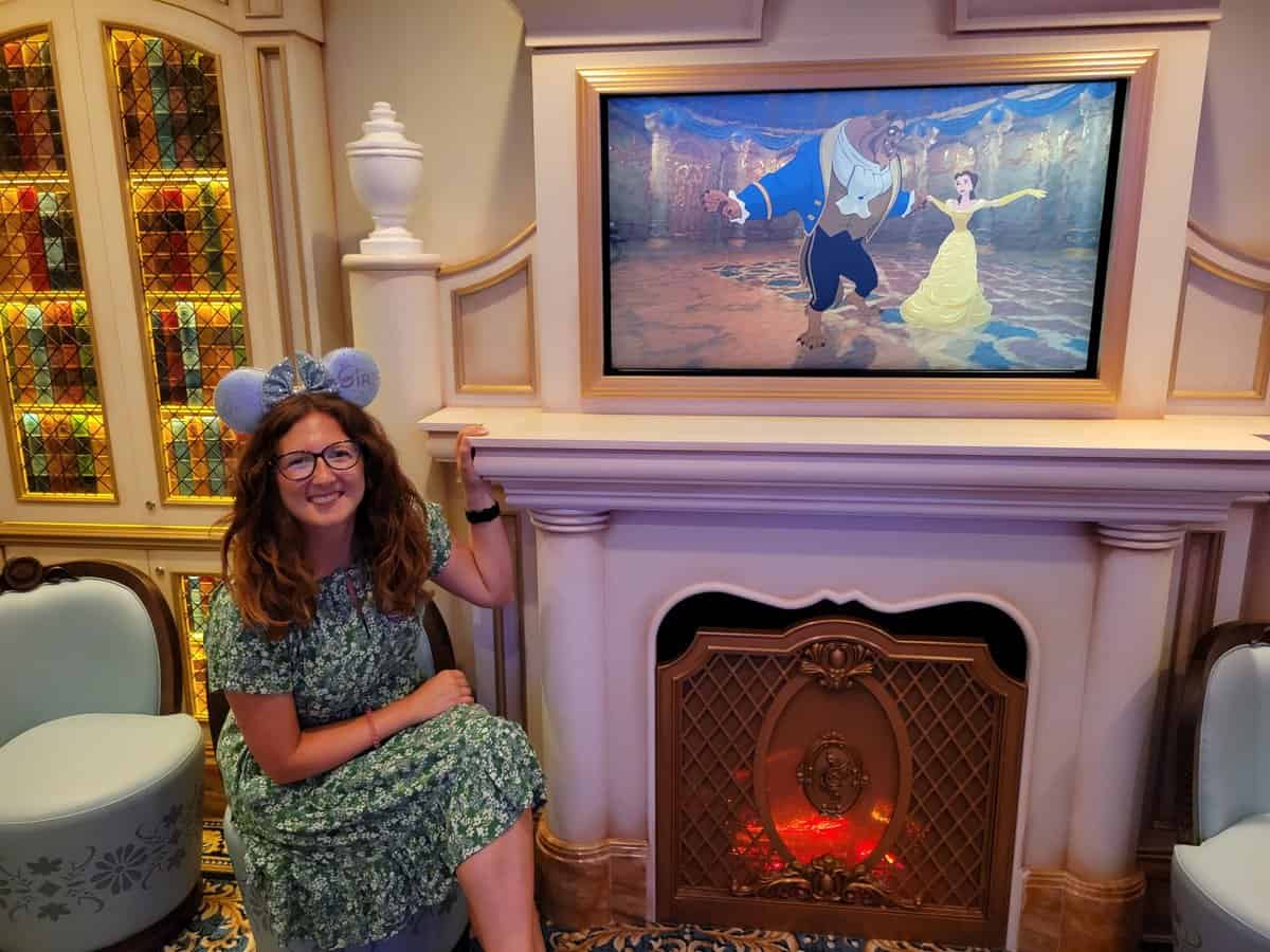 disney-wish-fairytale-hall