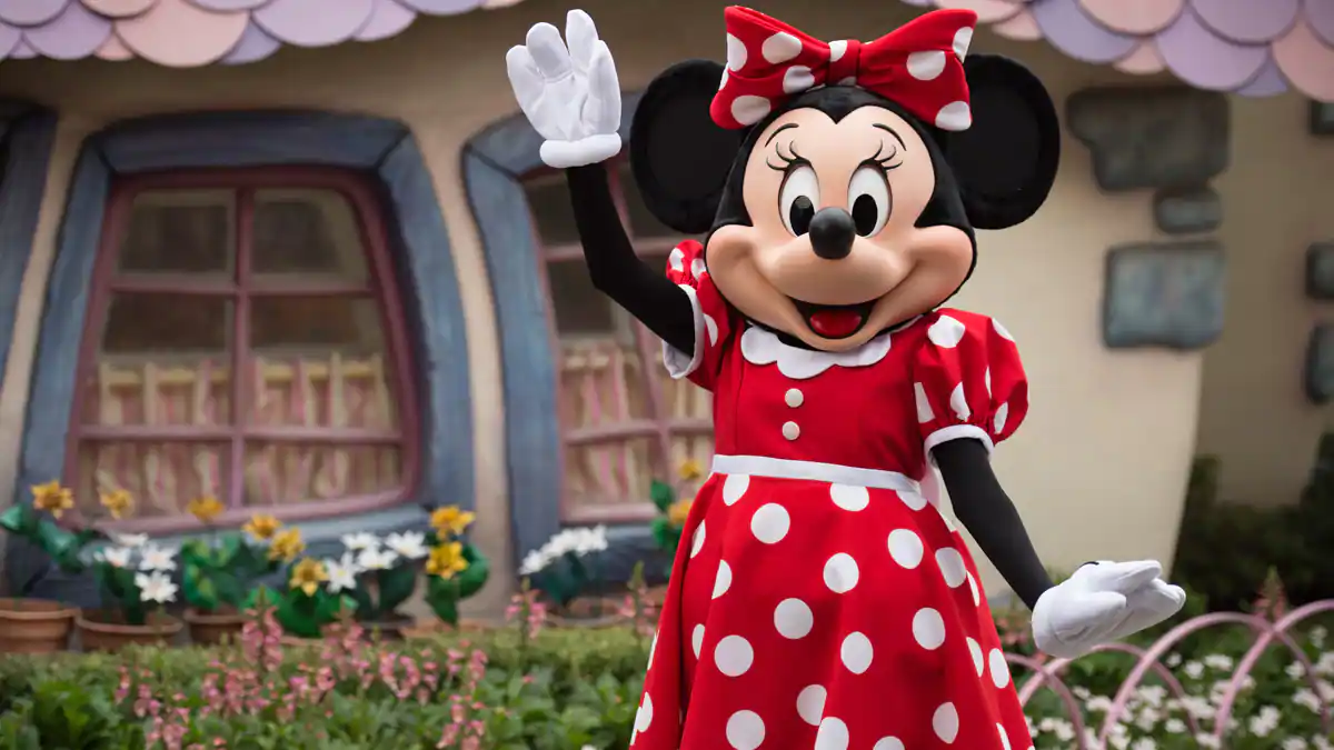 minnie mouse epcot