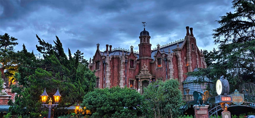 tokyo disneyland haunted mansion