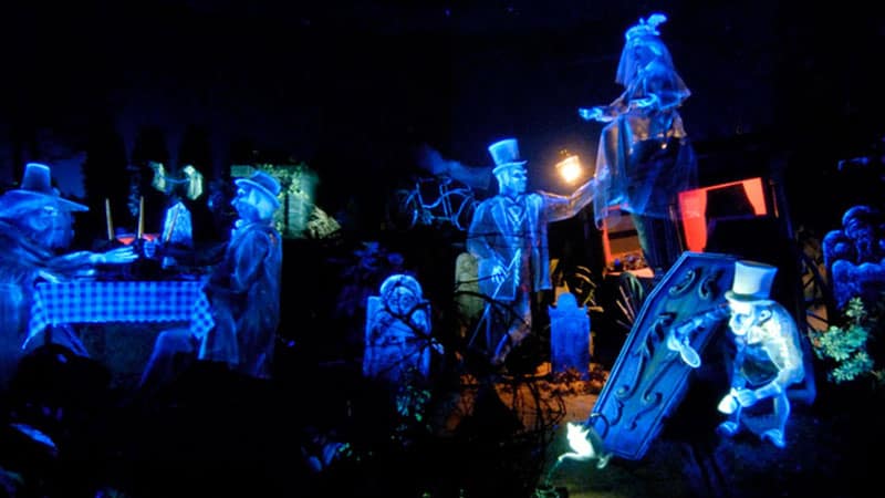 tokyo disney haunted mansion