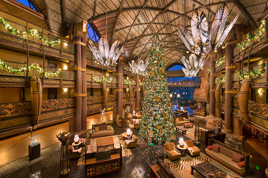 animal-kingdom-lodge-christmas-tree