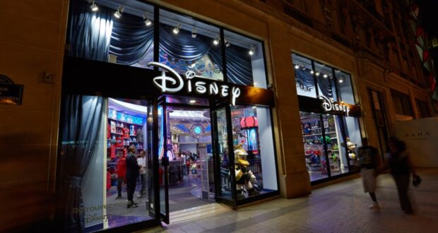 disney store 852 champs elysees paris
