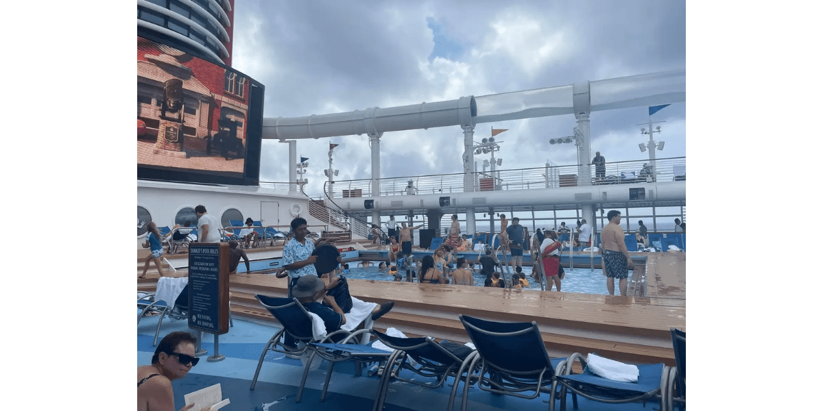 disney cruise pool