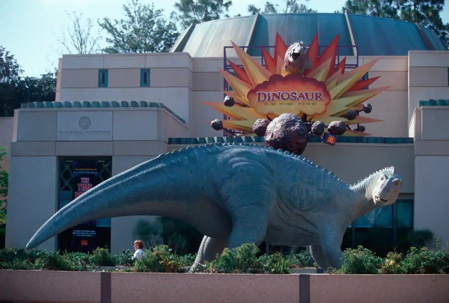 dinosaur entrance