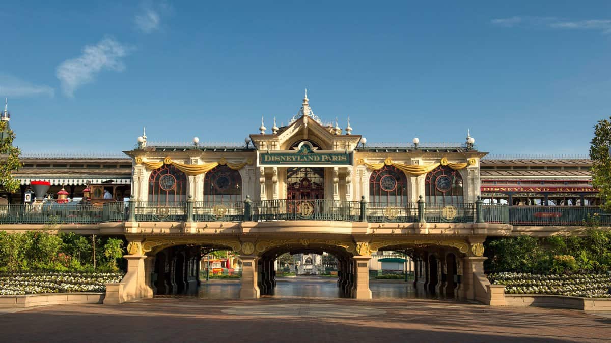 Disneyland Paris Train Station