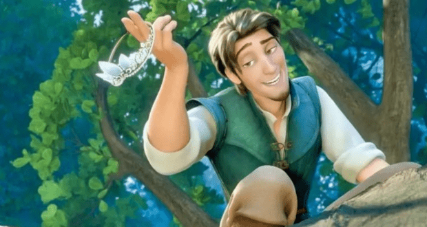 Flynn Rider Holding Crown in Hand