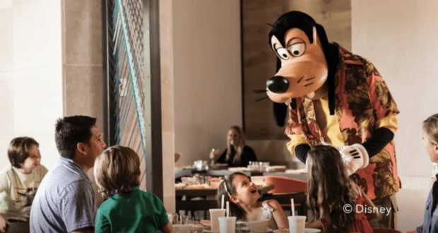 Ravello's Character Dining Event