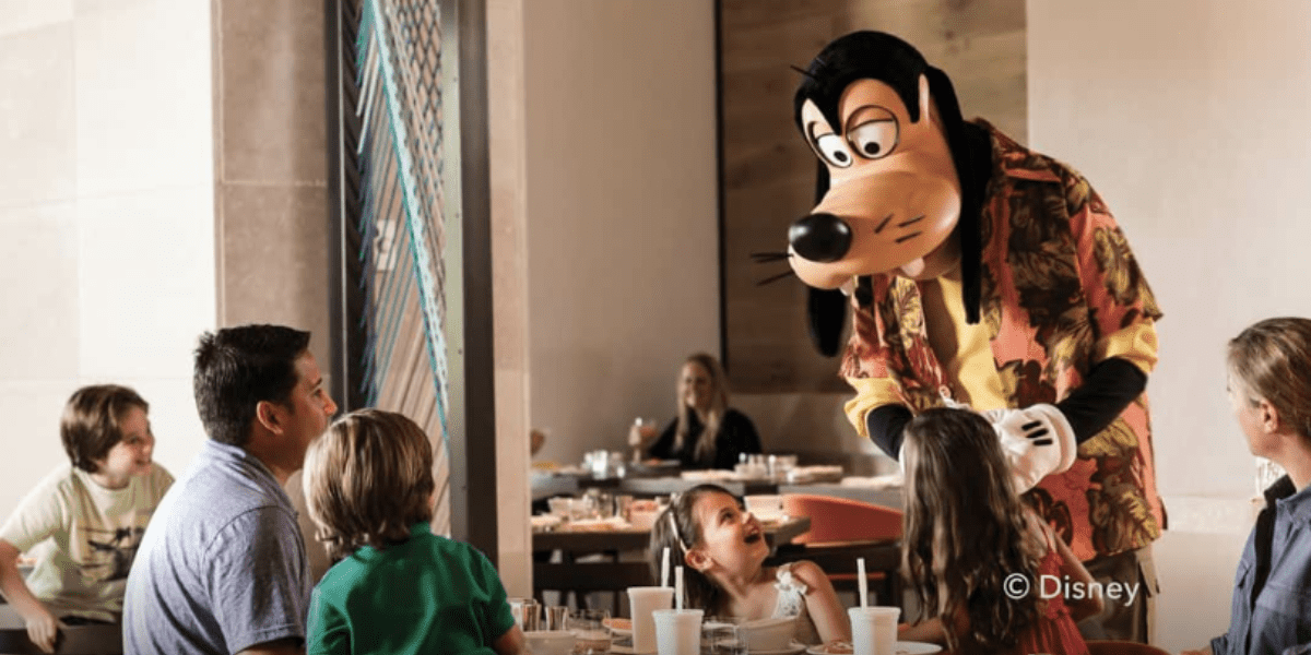 Ravello's Character Dining Event