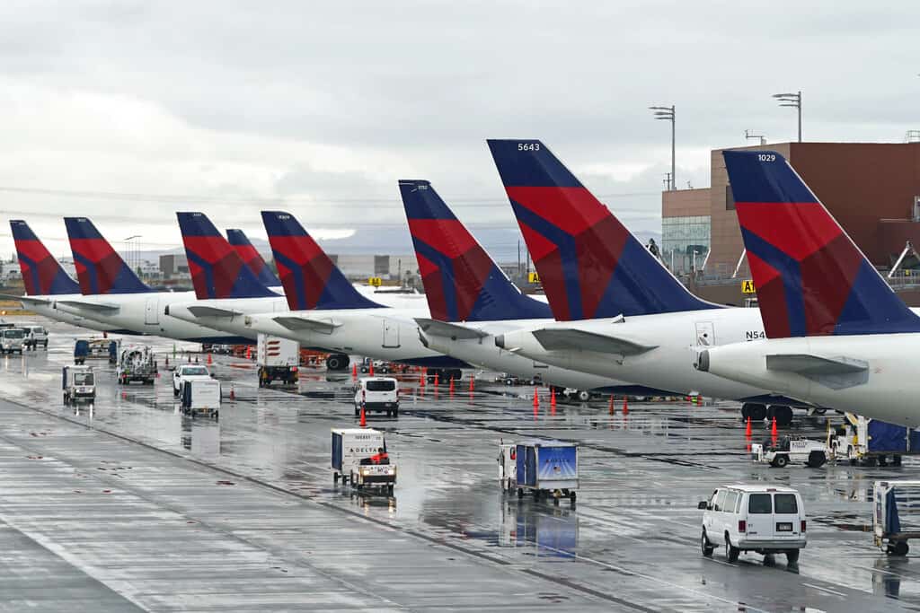 Delta Airplanes