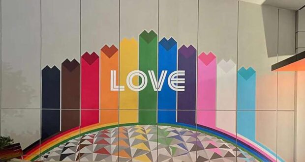 EPCOT Pride Mural