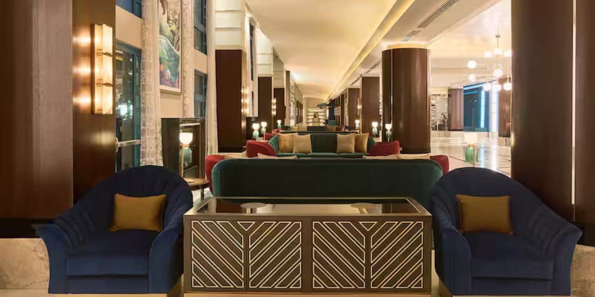 Disney Hollywood Hotel