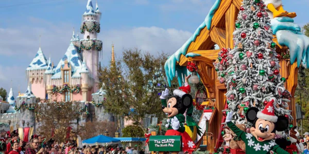Disneyland Holiday 