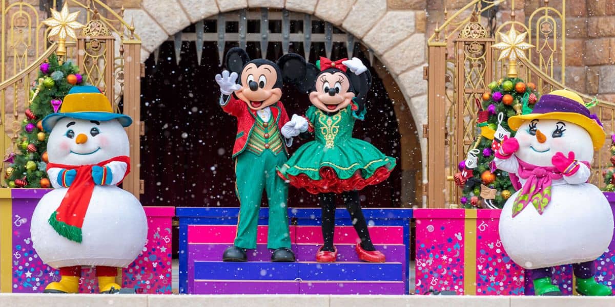 Mickey and Minnie Christmas