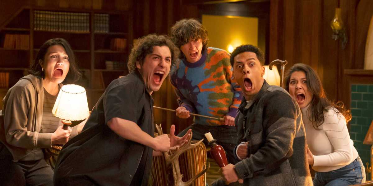 Cast of Goosebumps looking scared