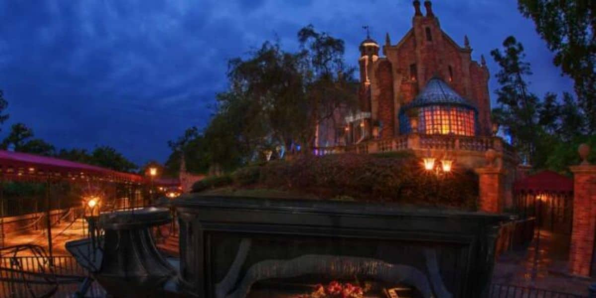 Disney Haunted mansion ride