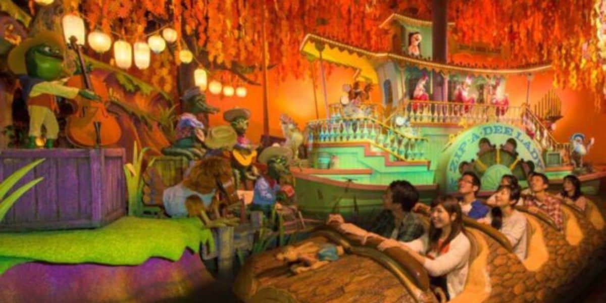 Tokyo Disney Resort Fans