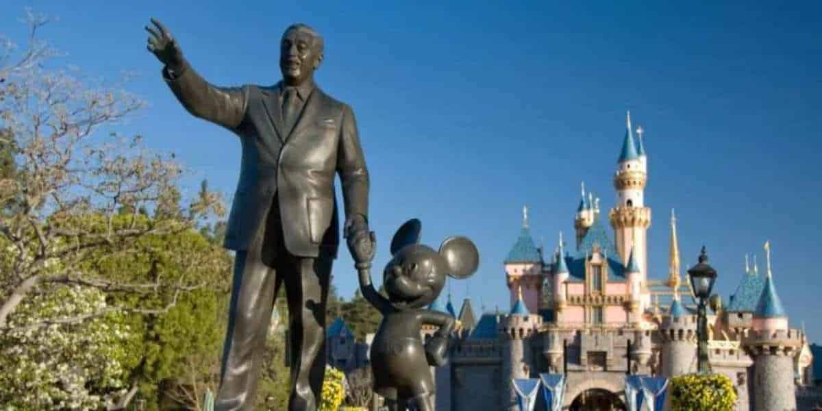 Walt Disney and Mickey Mouse Partners statue at Disneyland Park