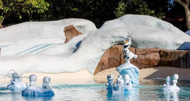 Blizzard Beach pool featuring Olaf
