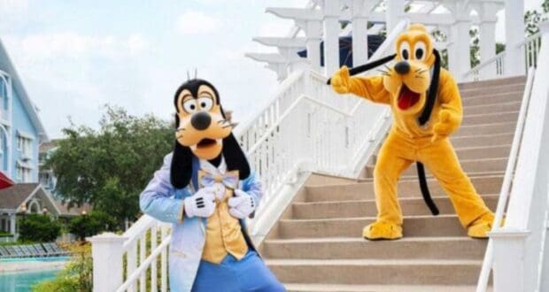Disney Characters Goofy and Pluto