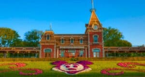 Disneyland Entrance