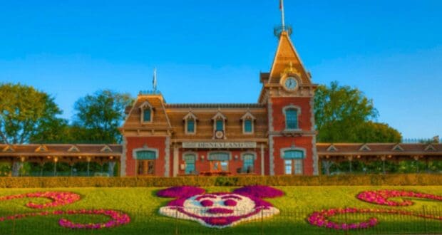 Disneyland Entrance