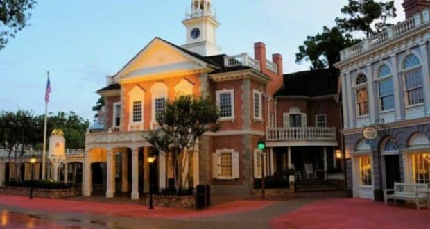 Hall of Presidents Liberty Square
