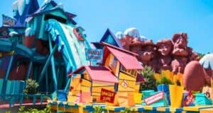 Dudley Do Right's Ripsaw Falls water ride at Universal Islands of Adventure