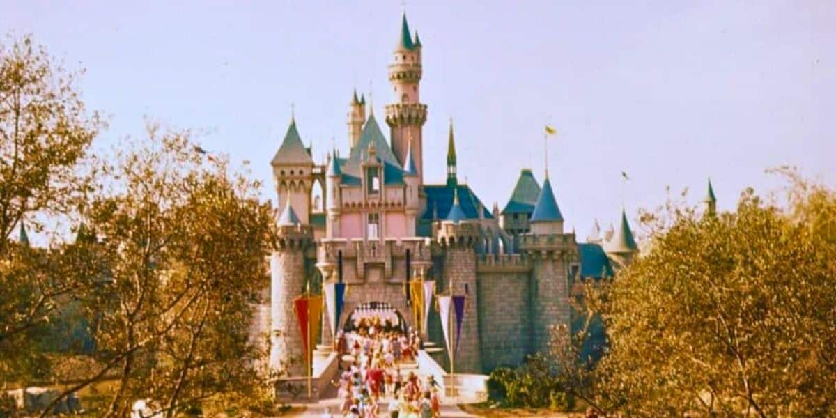 A photo of Disneyland Park in the 1960s in California.