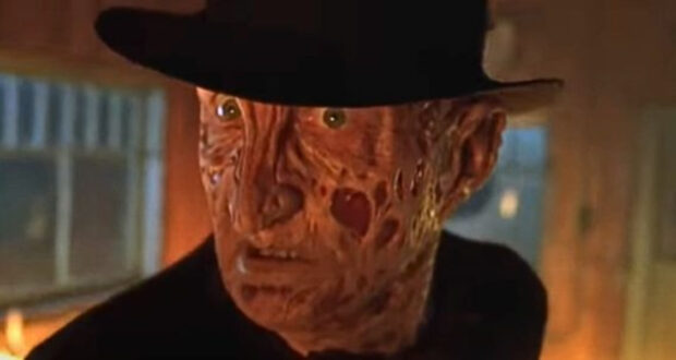 Freddy Krueger (Robert Englund) fighting Jason Voorhees in 'Freddy vs. Jason'
