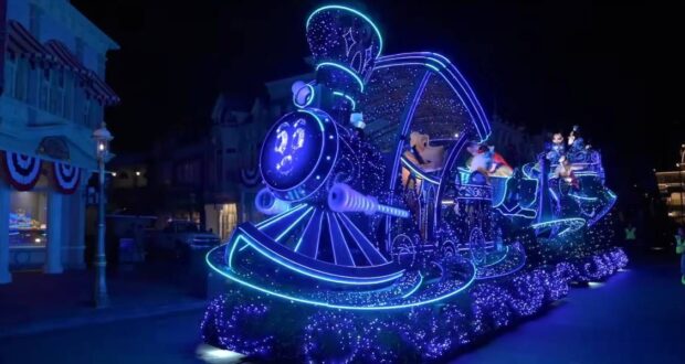 Whimsy the train in Disney Starlight: Dream the Night Away