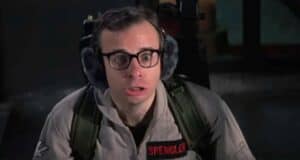 Lois Tully (Rick Moranis) encountering Slimer (Robin Shelby) in 'Ghostbusters 2'
