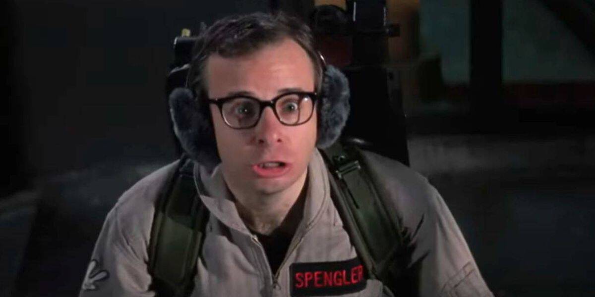 Lois Tully (Rick Moranis) encountering Slimer (Robin Shelby) in 'Ghostbusters 2'