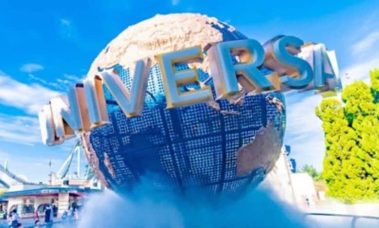Universal Studios globe at the entrance to Universal Studios.