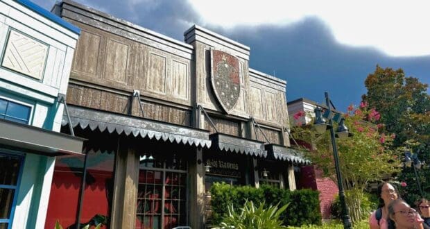 The exterior of Sir Raven’s at Busch Gardens, styled like a shop at Disney Springs.