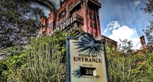 The Tower of Terror sign at Disney’s Hollywood Studios displaying a 30-minute wait time.