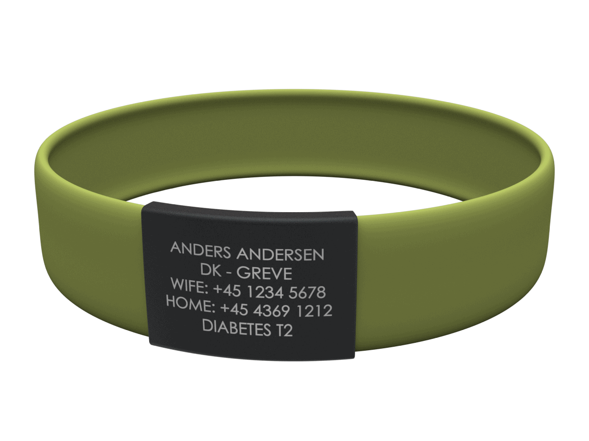 Olivengrønt medicinsk ID-armbånd med sort indsats, der viser Anders Andersens kontaktoplysninger og diabetes type 2.