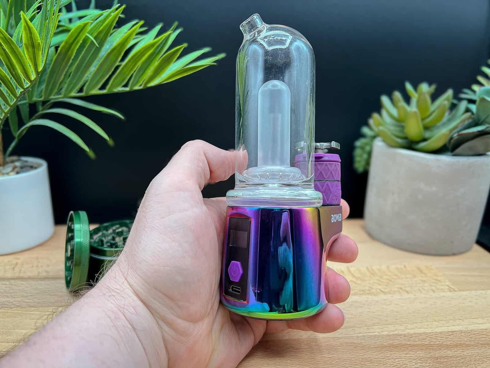 Close-up of the Bomb ERIG Sykloud electric dab rig showcasing its sleek aluminum body – Bomb ERIG Sykloud Review 2025. 