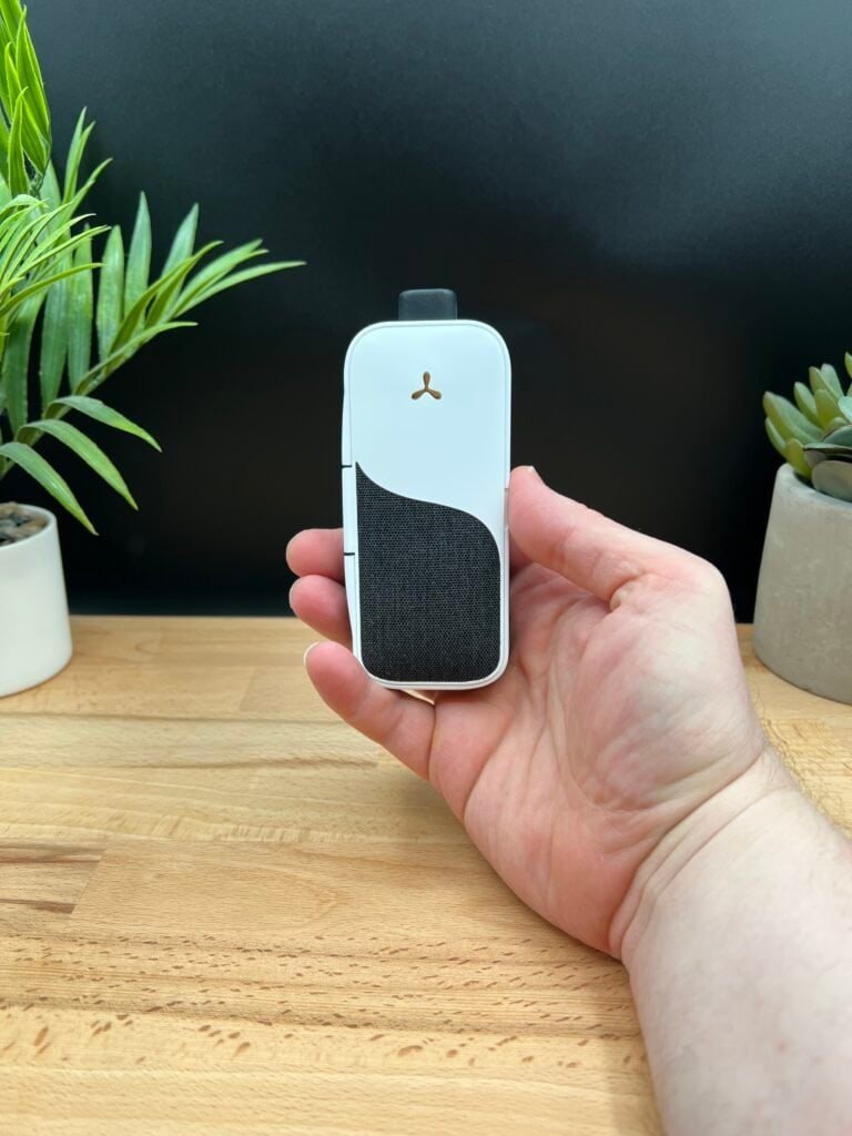 Airvape Legacy Core white vaporizer front view with LED indicators