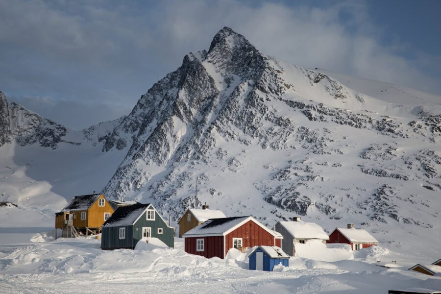 Winter view of Kuummiut.