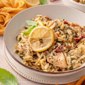 One pan chicken lemon orzo sideshot.