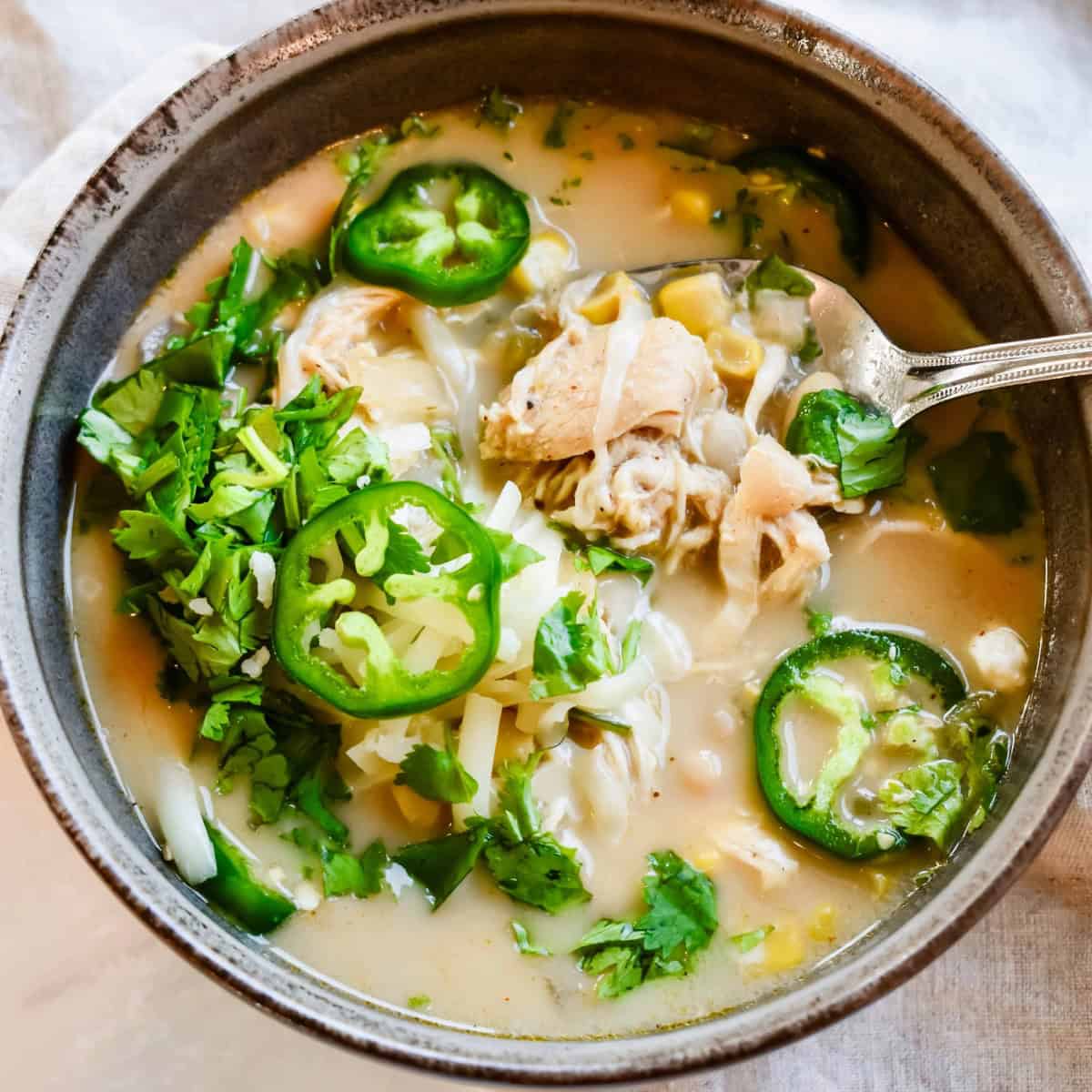 Easy Crockpot Green Chili Chicken